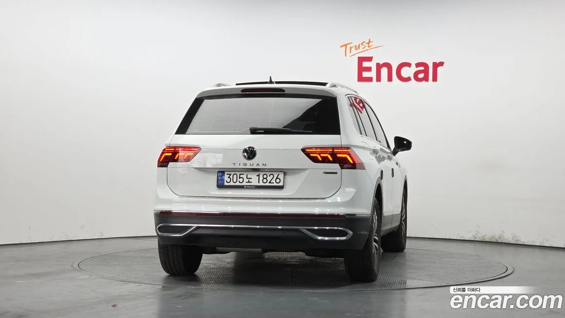 Volkswagen Tiguan — фото 5