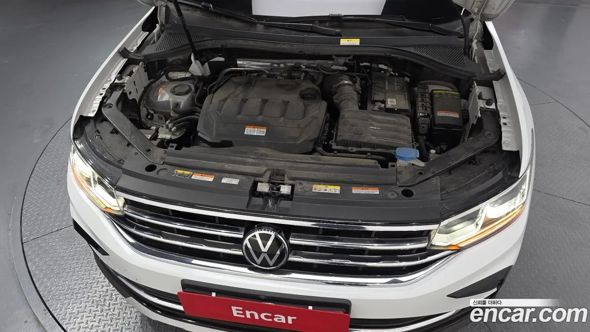 Volkswagen Tiguan — фото 7