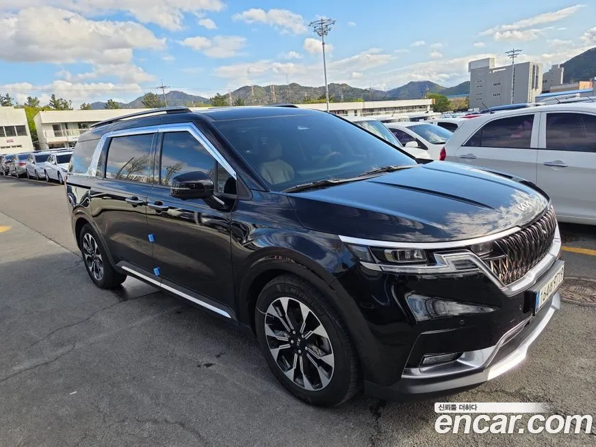 Kia Carnival — фото 10