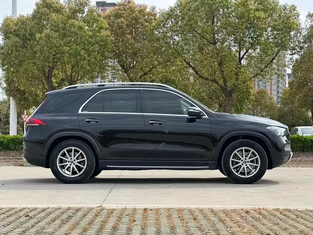 Mercedes-Benz GLE — фото 10