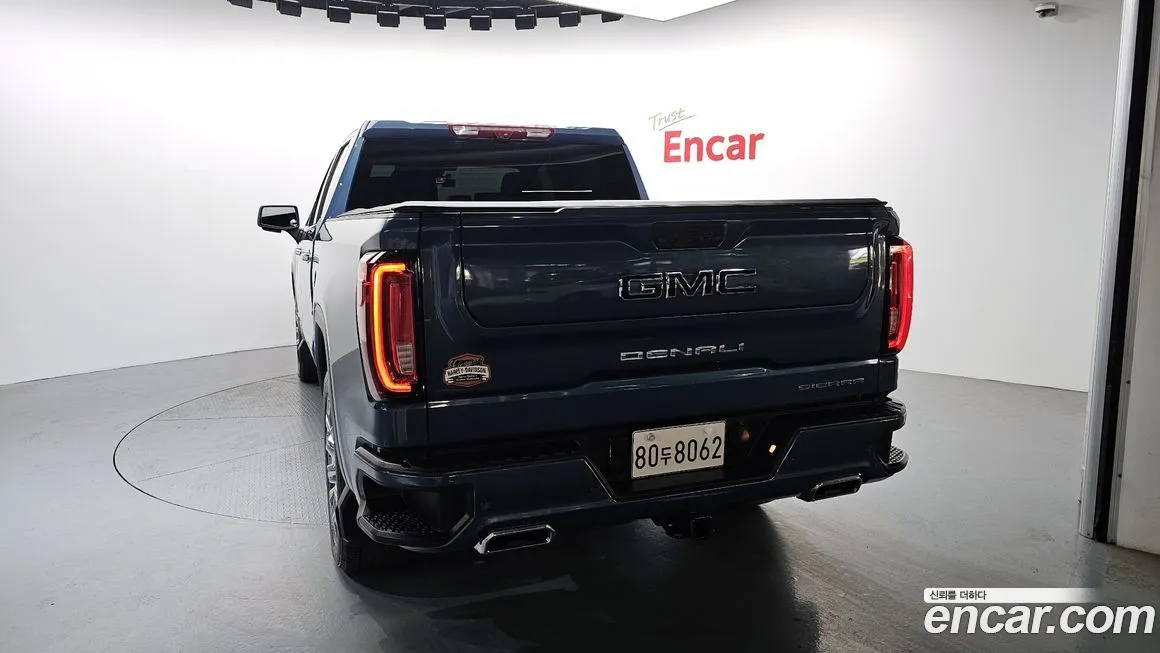 GMC Sierra — фото 2