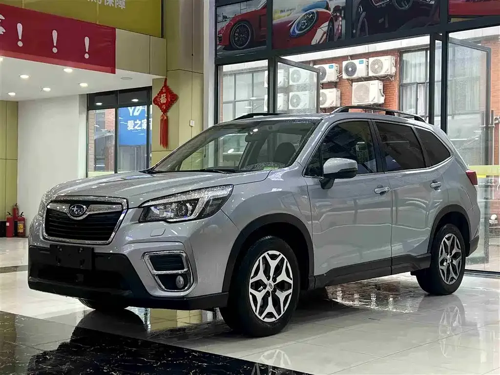 Subaru Forester — фото 4
