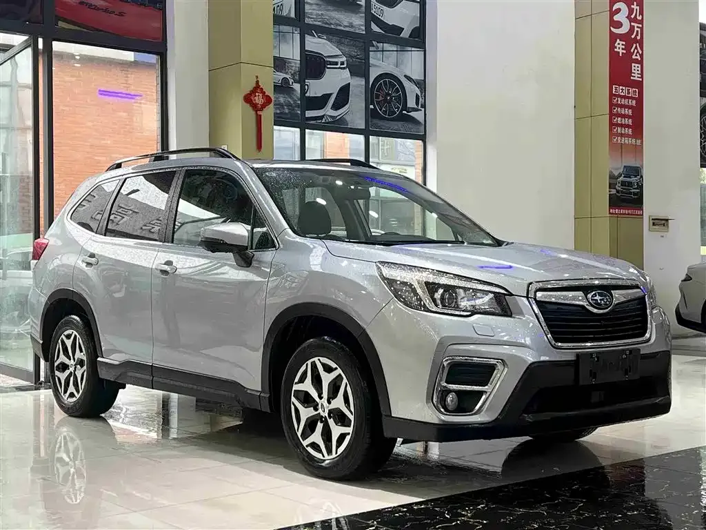 Subaru Forester — фото 3