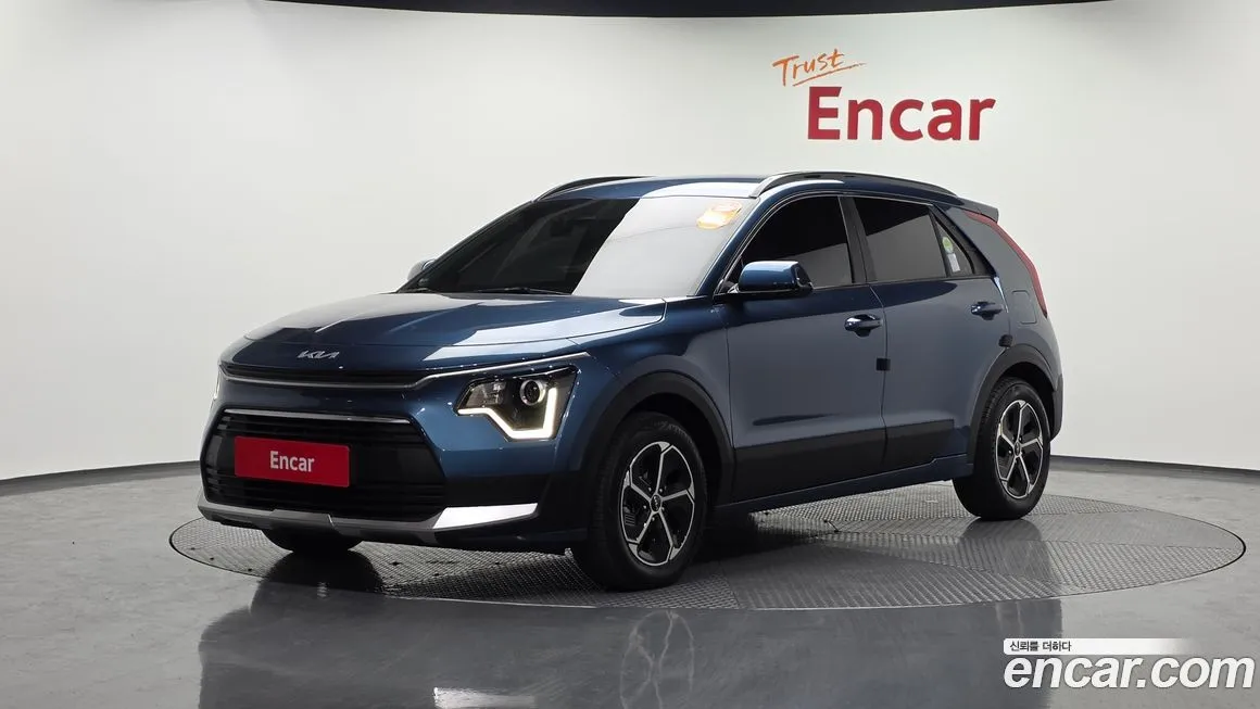 Kia Niro — фото 1