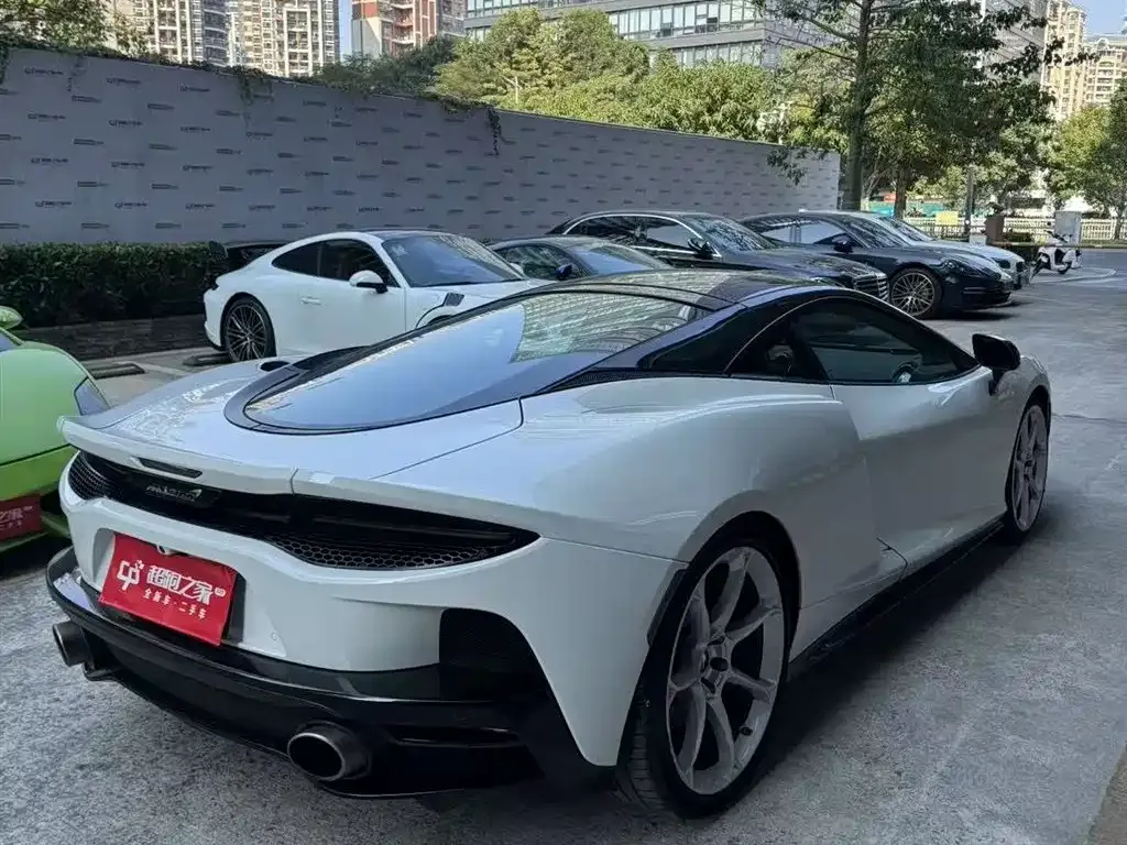McLaren GT — фото 10