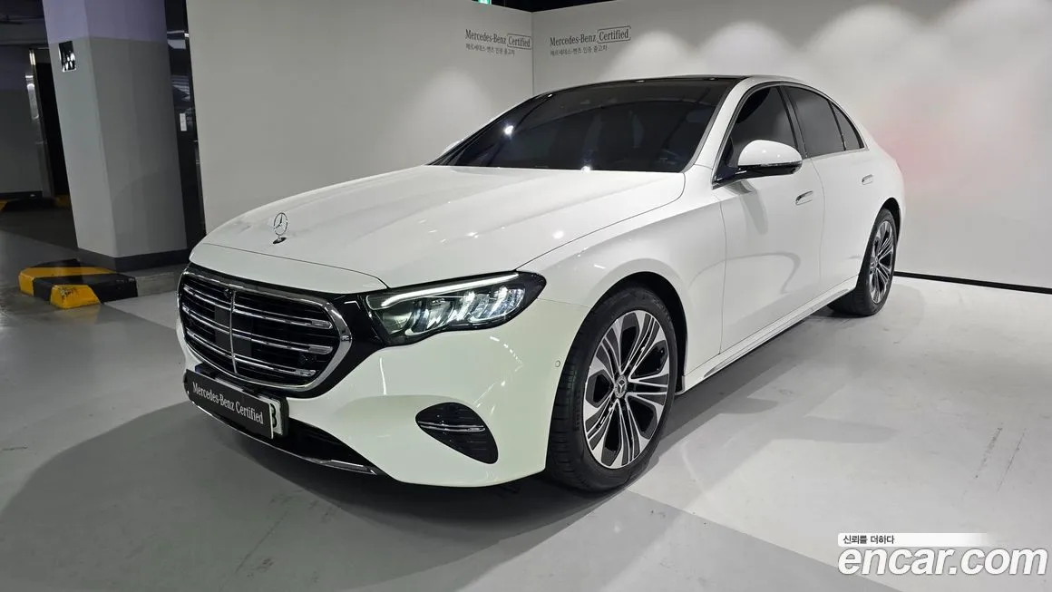 Mercedes-Benz E-Class — фото 1