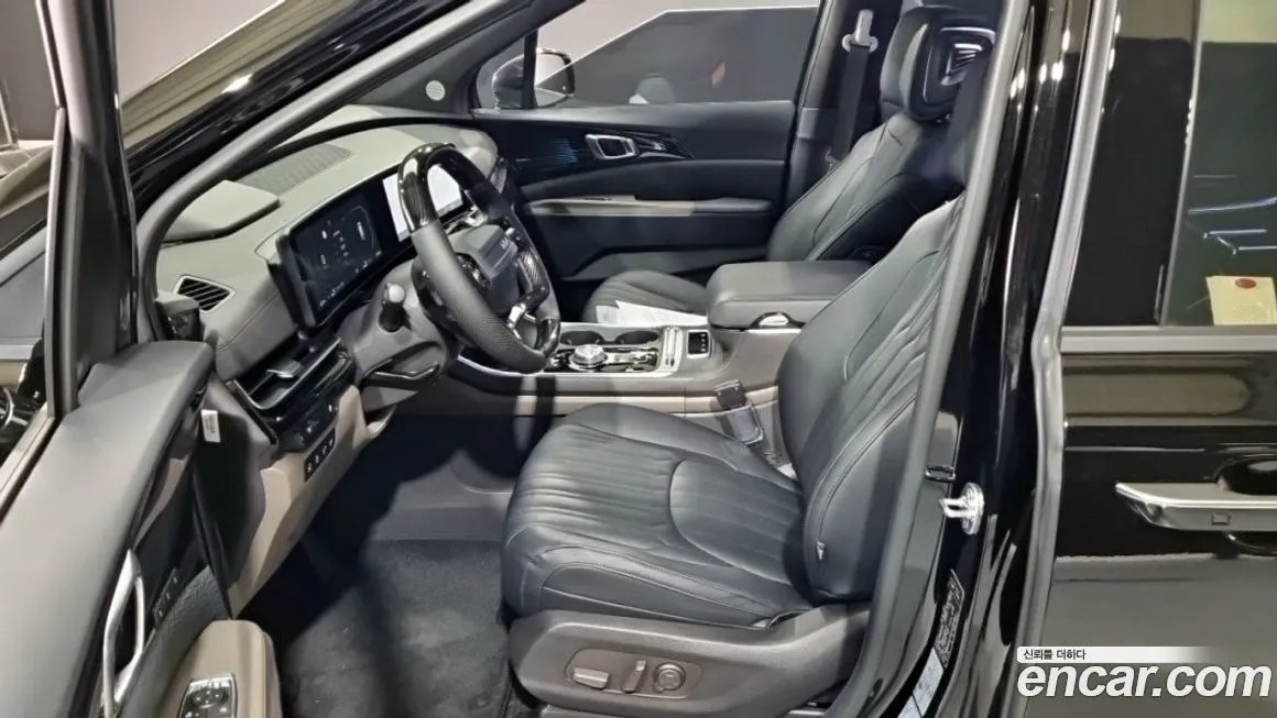Kia Carnival — фото 10