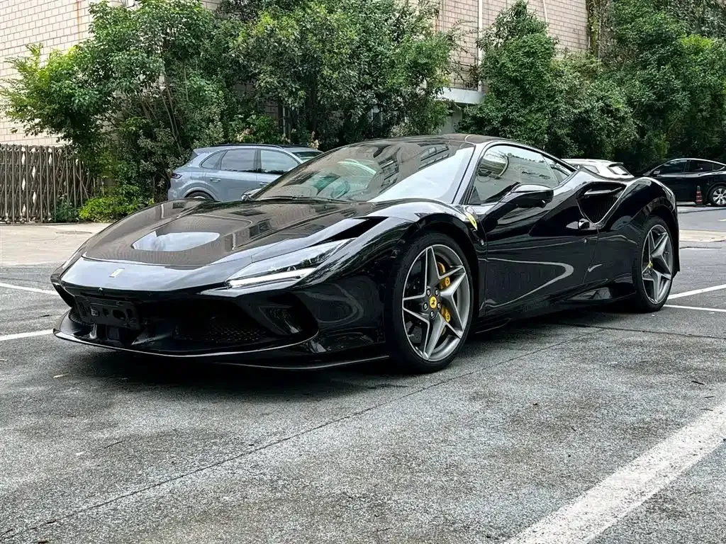 Ferrari F8 — фото 10