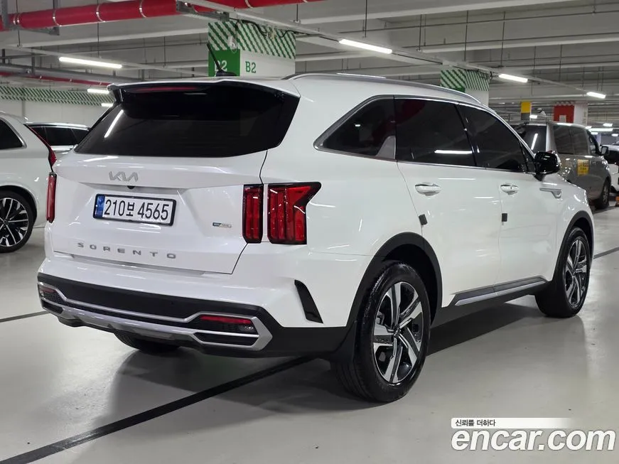 Kia Sorento — фото 7