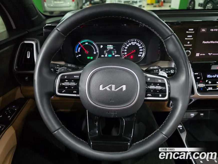 Kia Sorento — фото 8