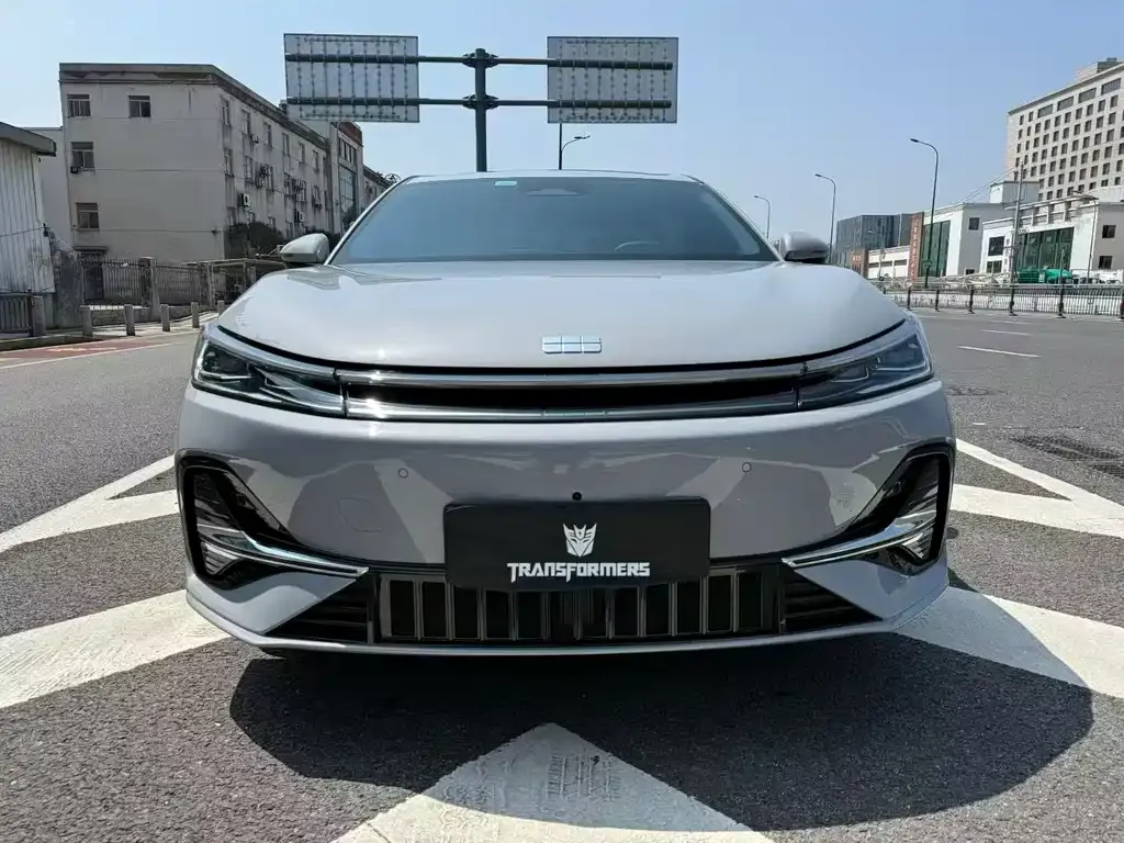 Geely Galaxy A7 — фото 4