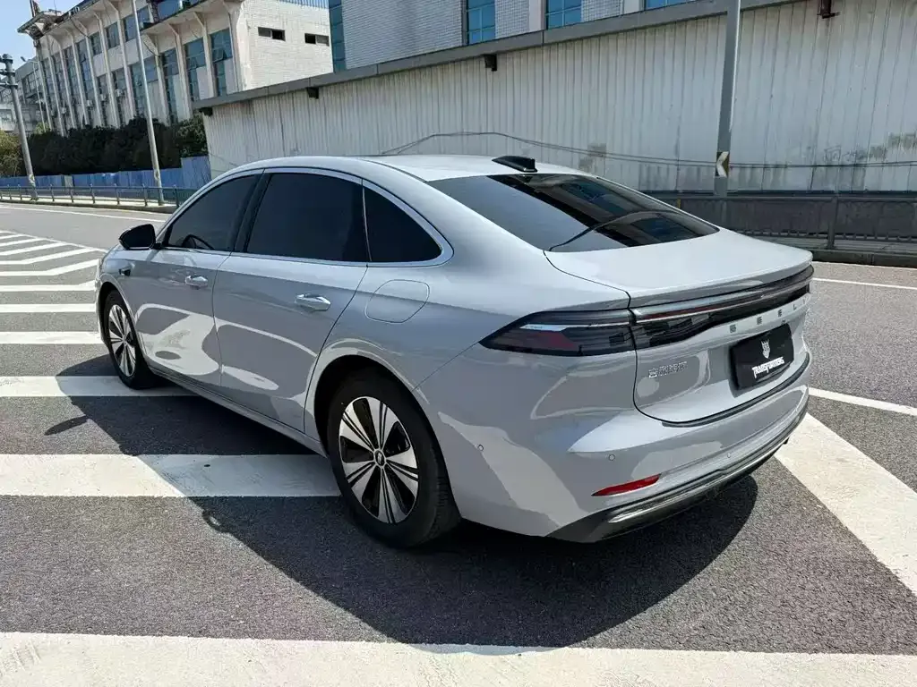 Geely Galaxy A7 — фото 5