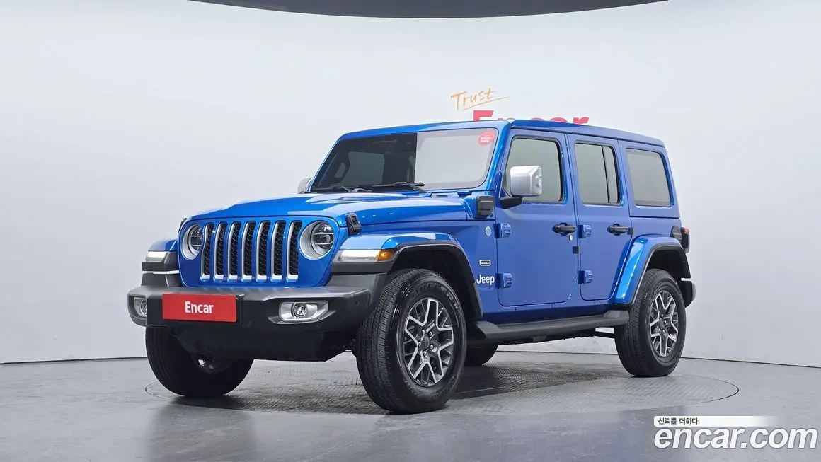 Jeep Wrangler — фото 1