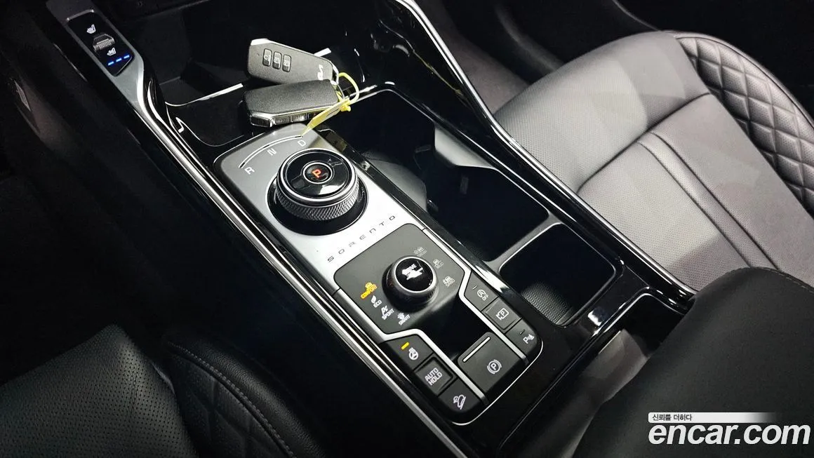 Kia Sorento — фото 8