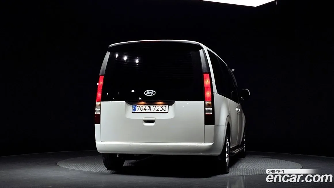 Hyundai Staria — фото 2