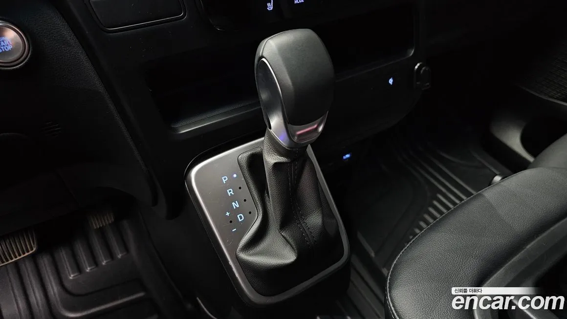 Hyundai Staria — фото 3