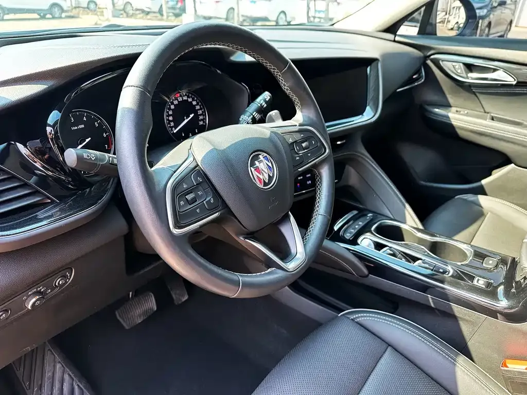 Buick Envision Plus — фото 4