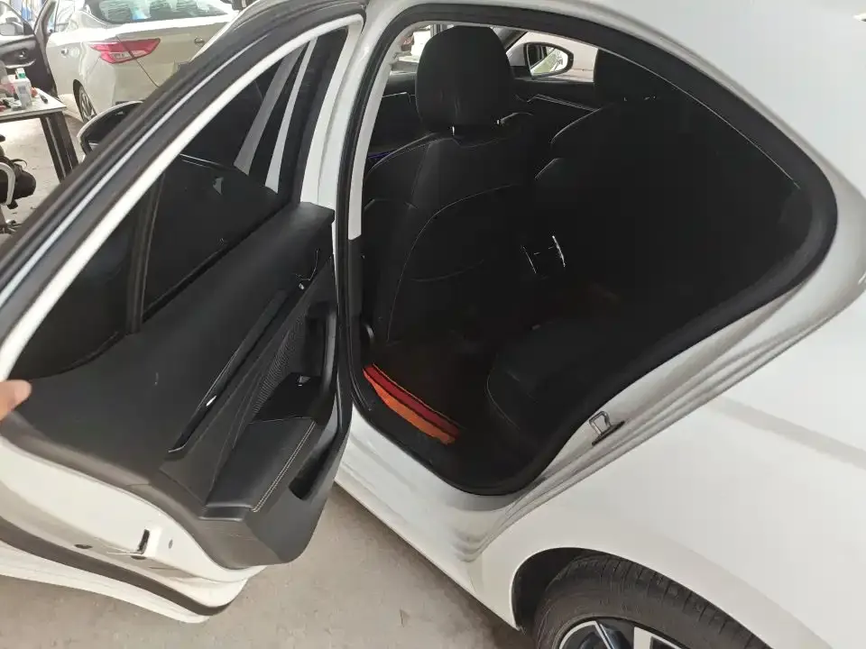 Skoda Octavia — фото 3