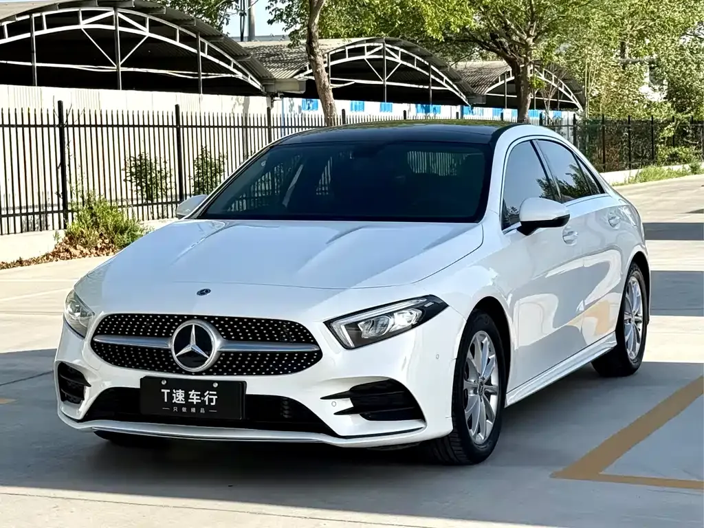 Mercedes-Benz A-Class — фото 1