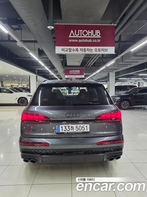 Audi SQ7 — фото 4