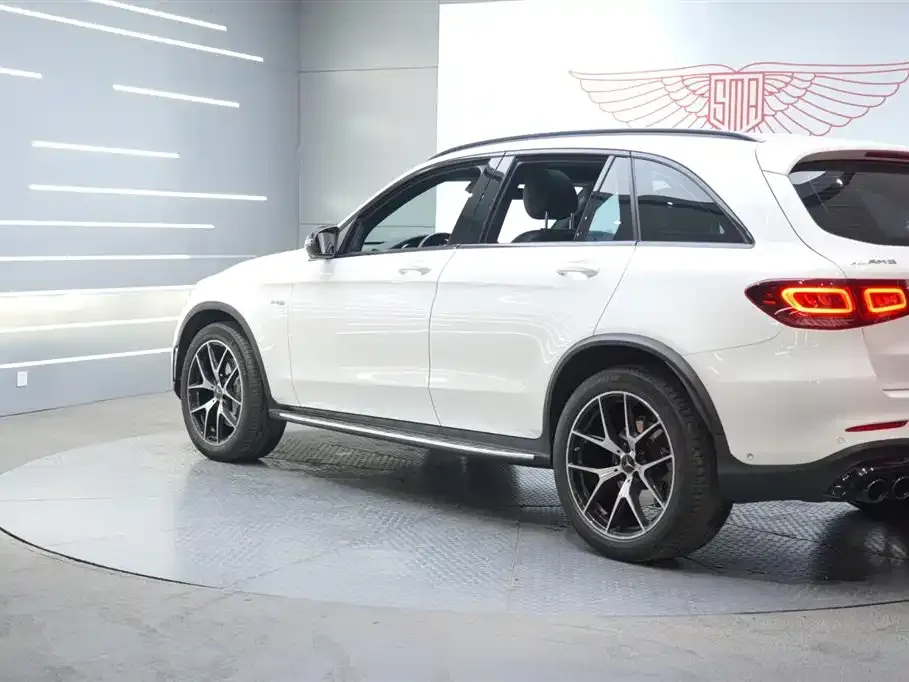 Mercedes-Benz GLC AMG — фото 5