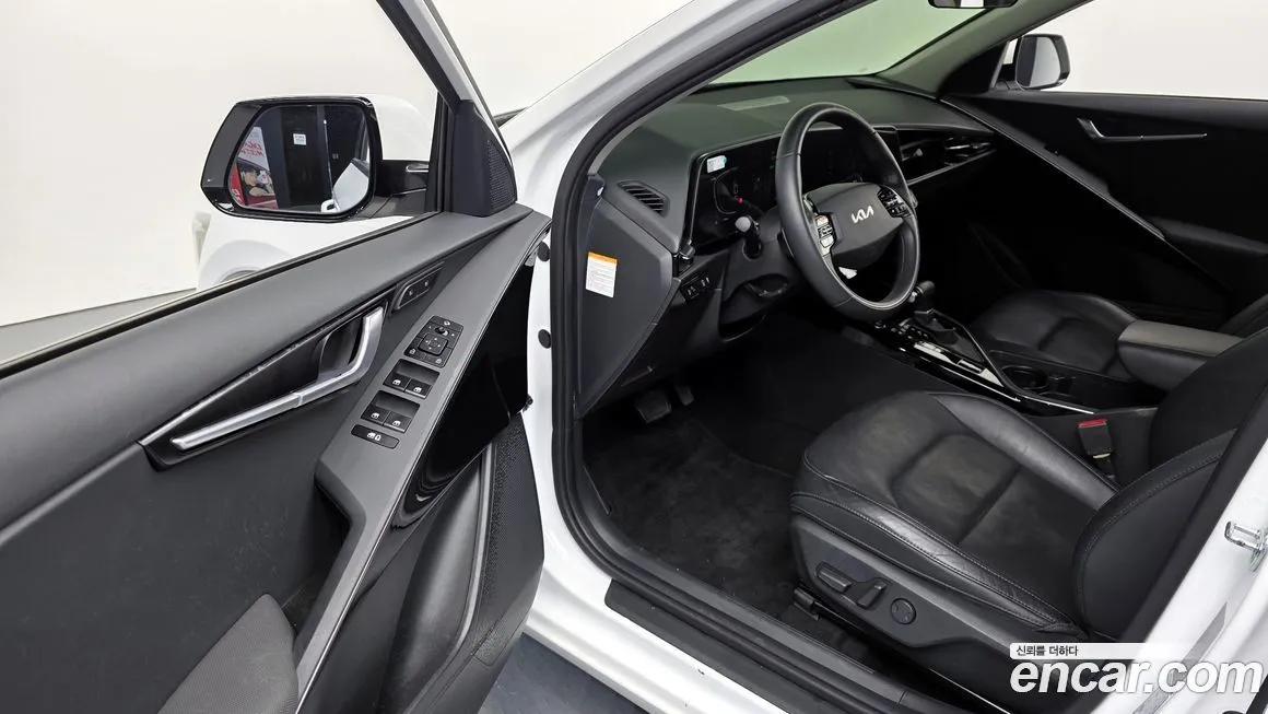 Kia Niro — фото 10