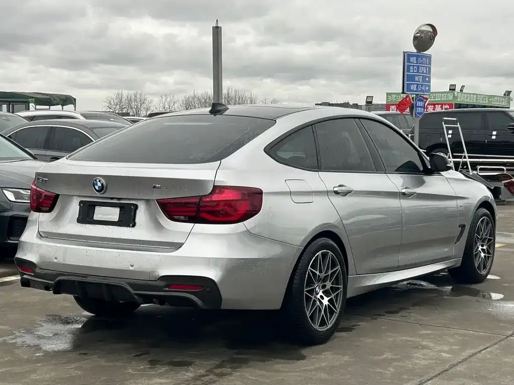 BMW 3 Series GT — фото 9