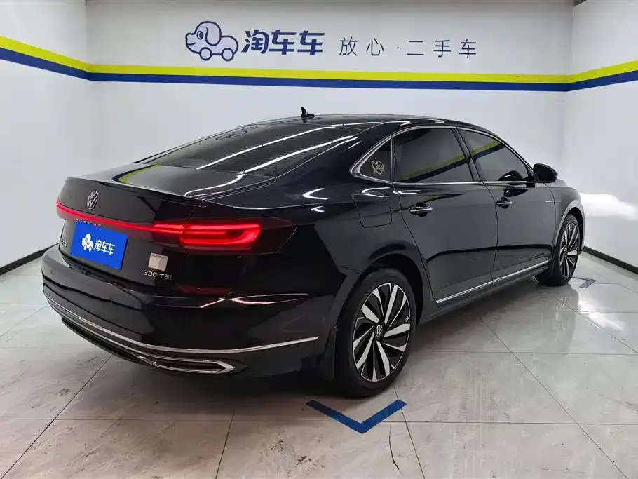 Volkswagen Passat — фото 5
