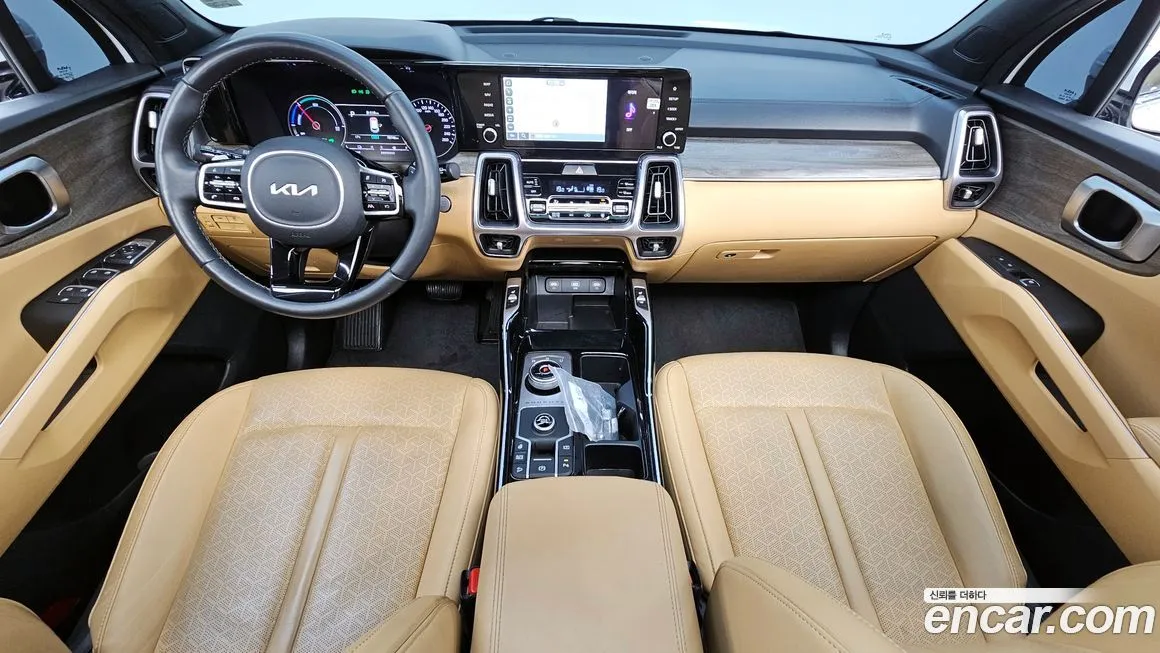 Kia Sorento — фото 7
