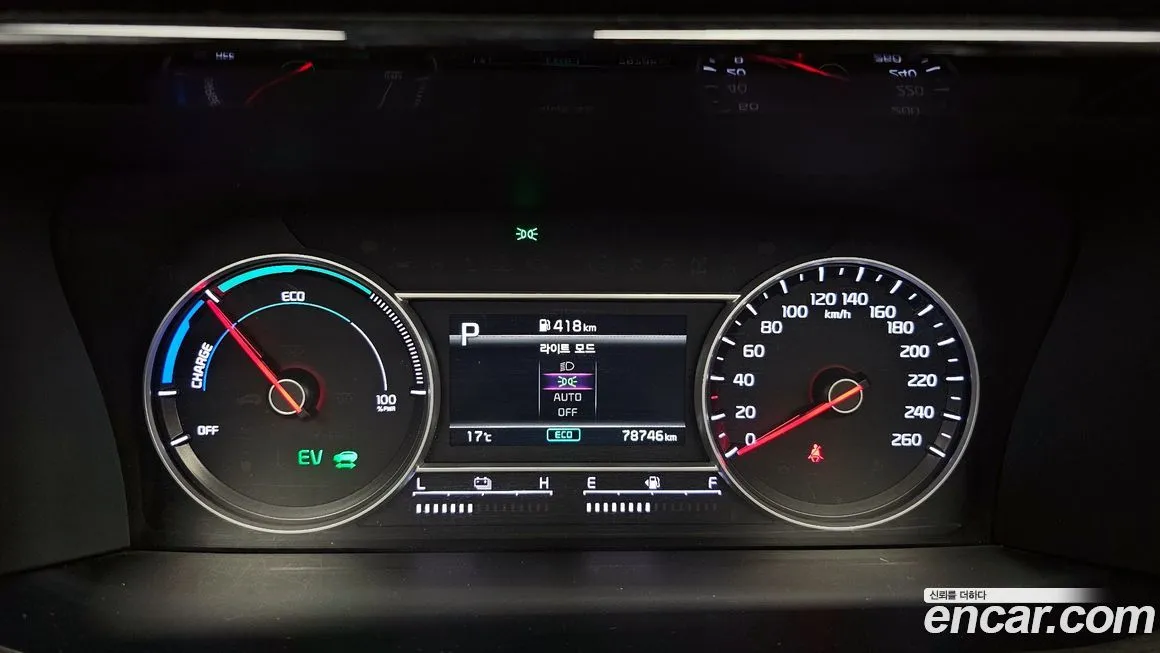 Kia Sorento — фото 6