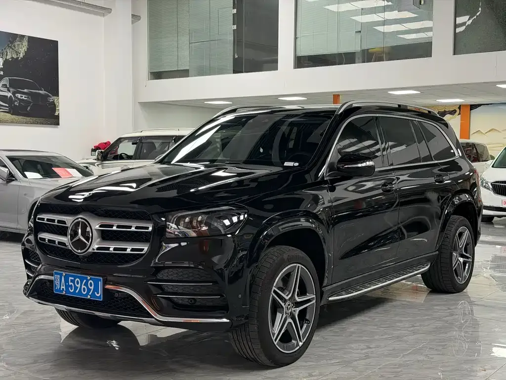 Mercedes-Benz GLS — фото 1