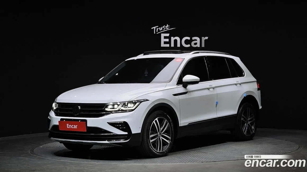 Volkswagen Tiguan — фото 1