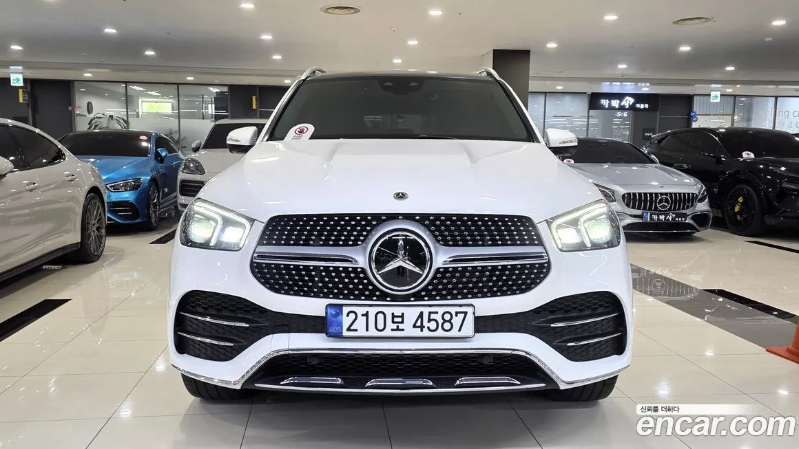 Mercedes-Benz GLE-Class — фото 9