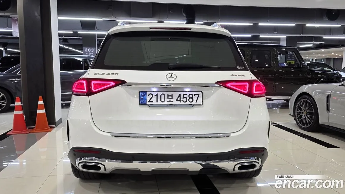 Mercedes-Benz GLE-Class — фото 7