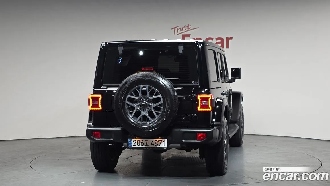 Jeep Wrangler — фото 3