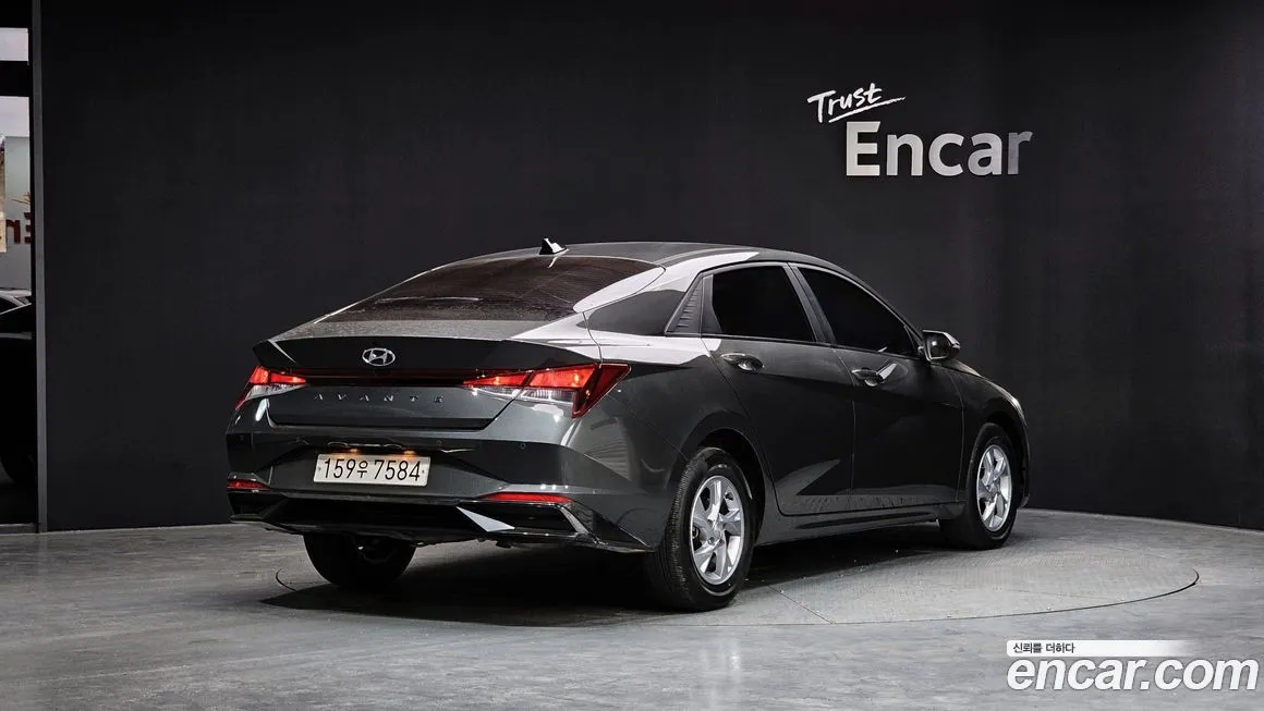 Hyundai AVANTE — фото 3
