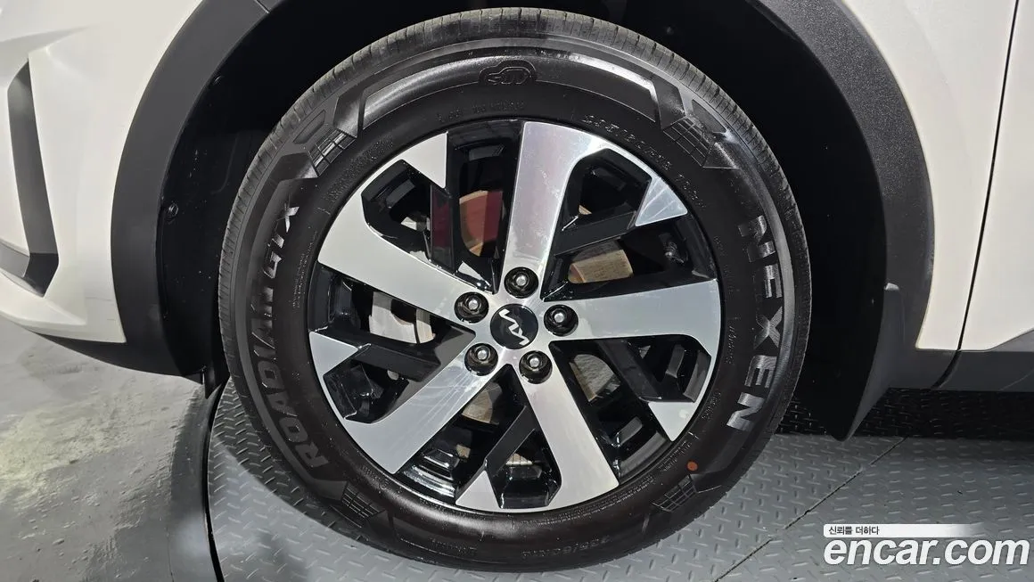 Kia Sorento — фото 7