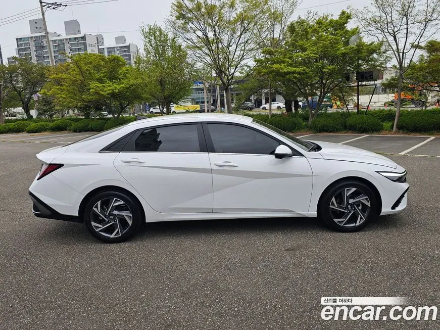 Hyundai AVANTE — фото 10