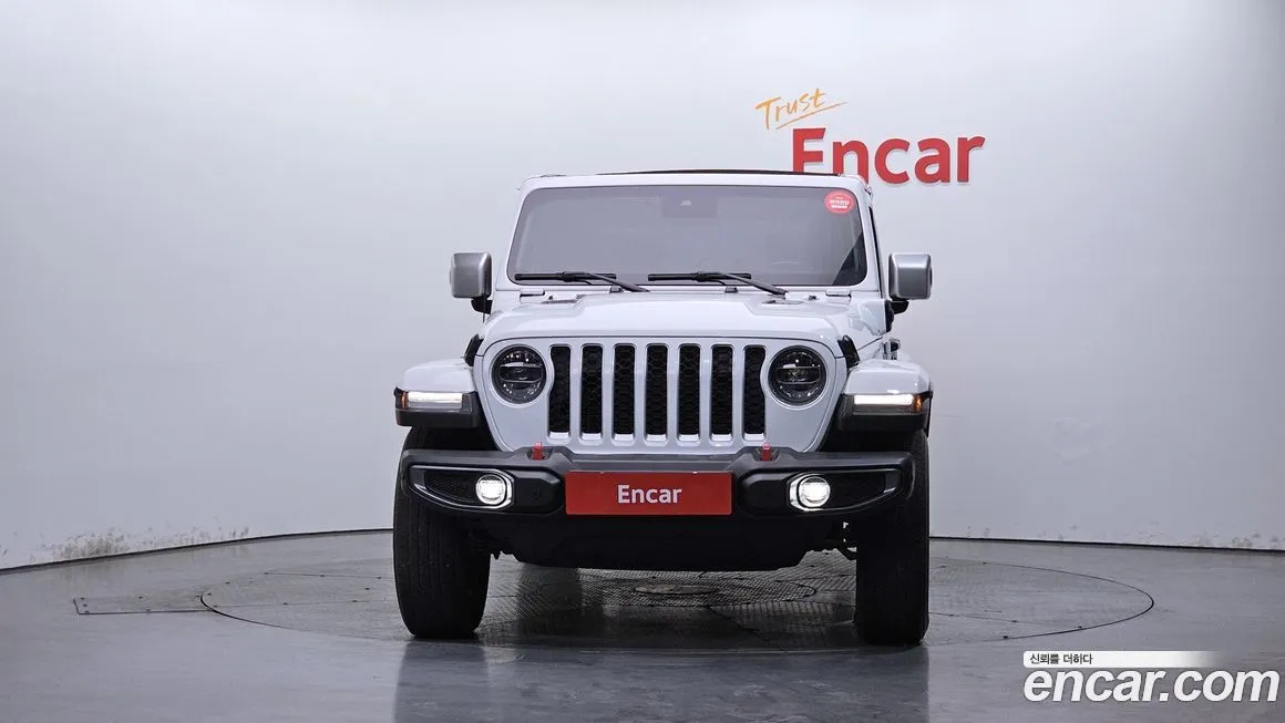 Jeep Wrangler — фото 6