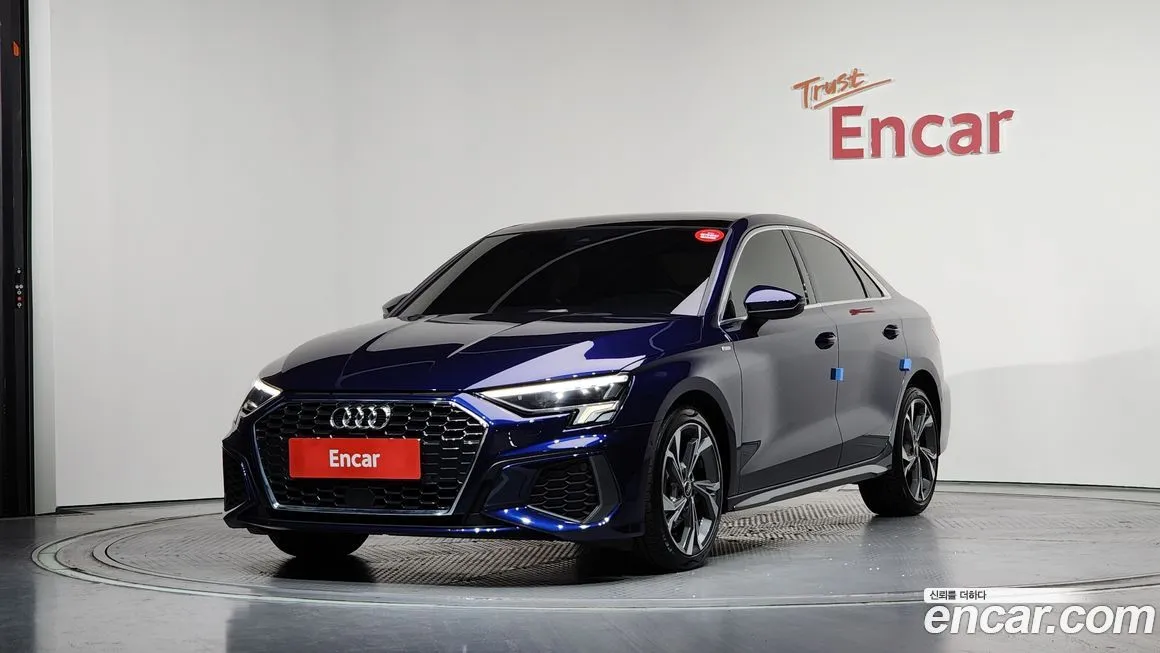Audi A3 — фото 1