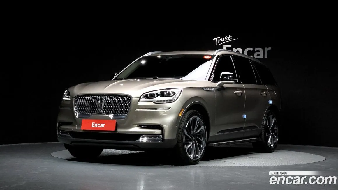 Lincoln Aviator — фото 1