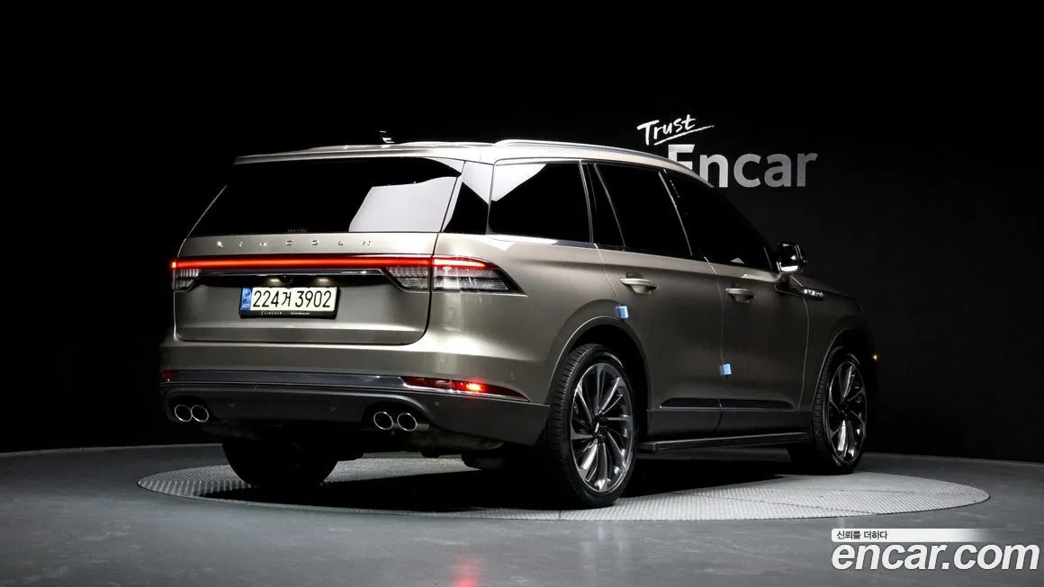 Lincoln Aviator — фото 4
