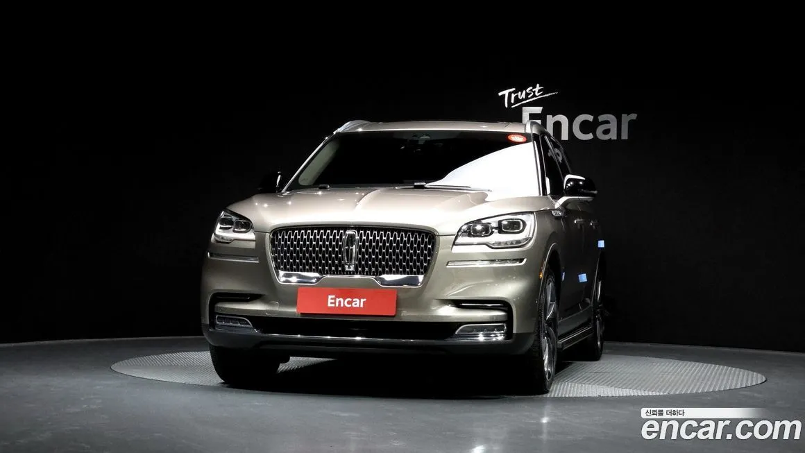 Lincoln Aviator — фото 2