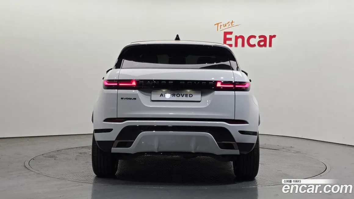 Land Rover Range Rover Evoque — фото 9