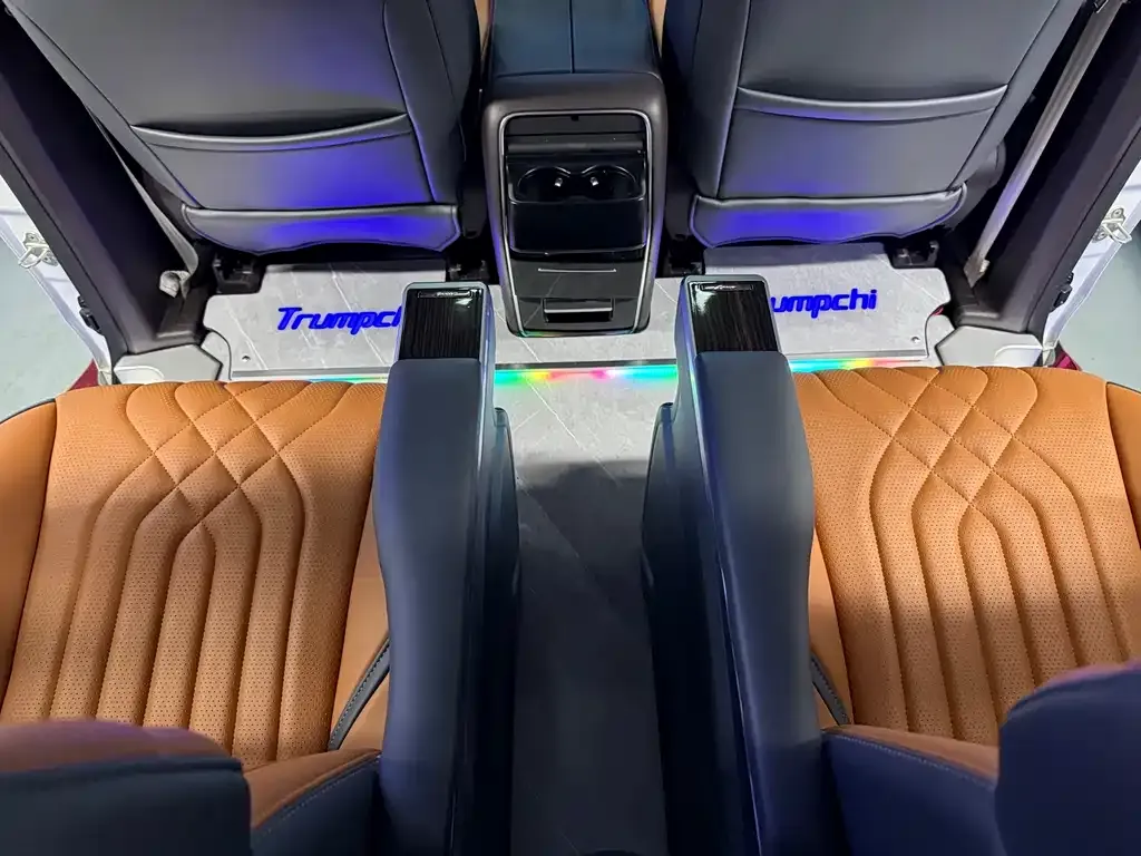GAC Motor Trumpchi M8 — фото 2