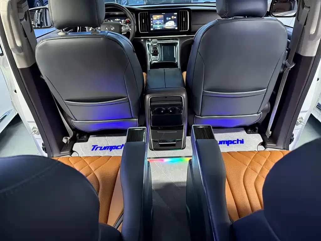 GAC Motor Trumpchi M8 — фото 8