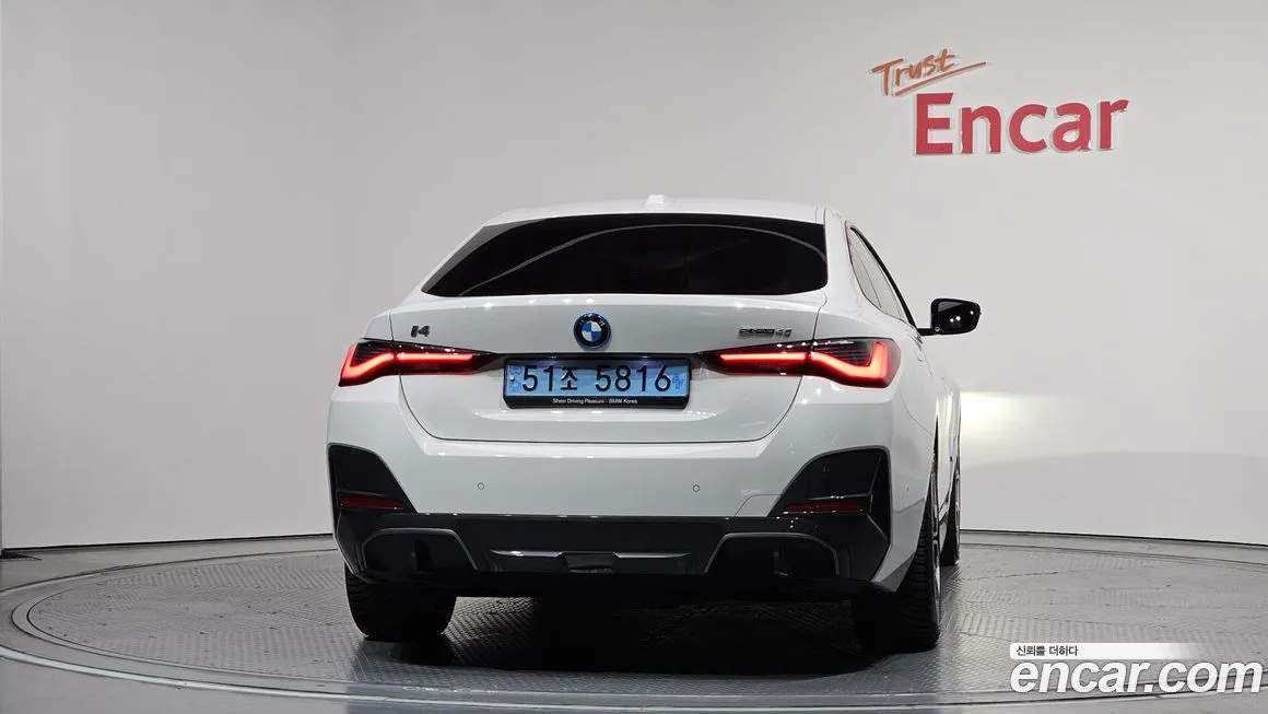 BMW i4 — фото 2