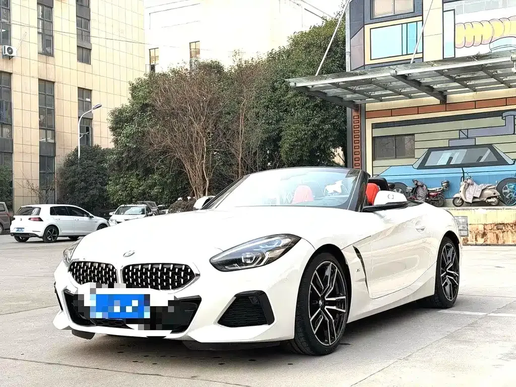BMW Z4 — фото 9