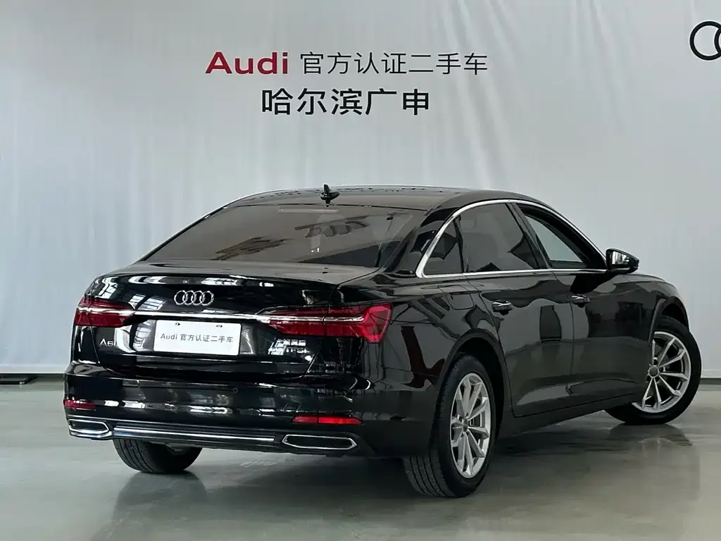 Audi A6L — фото 8