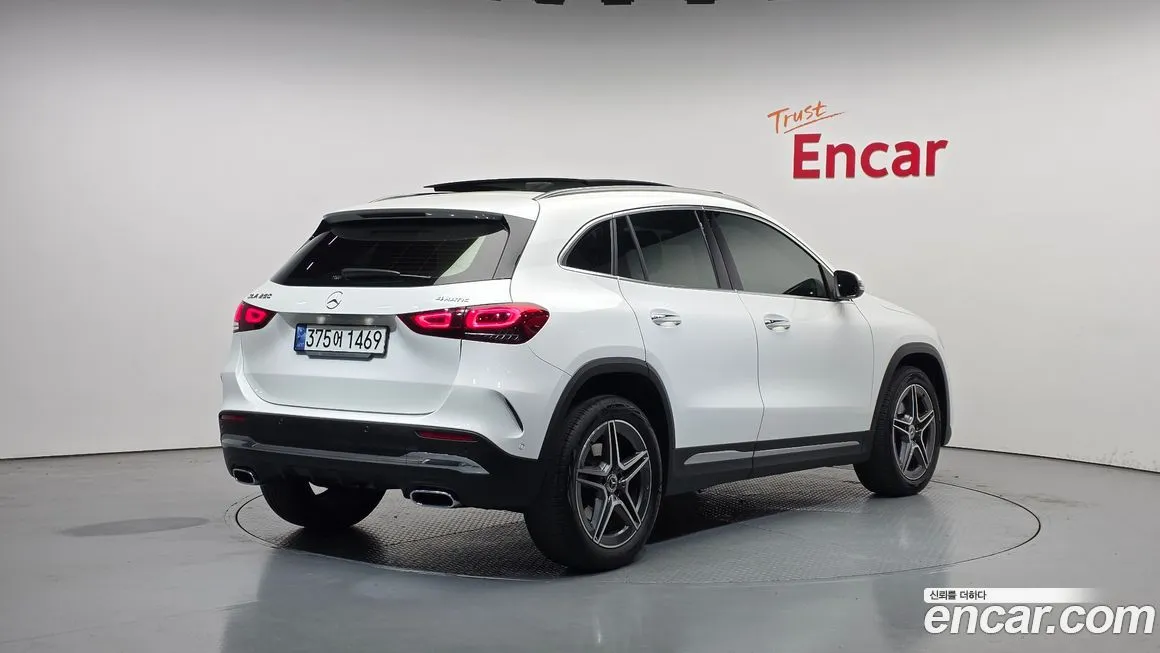 Mercedes-Benz GLA-Class — фото 3